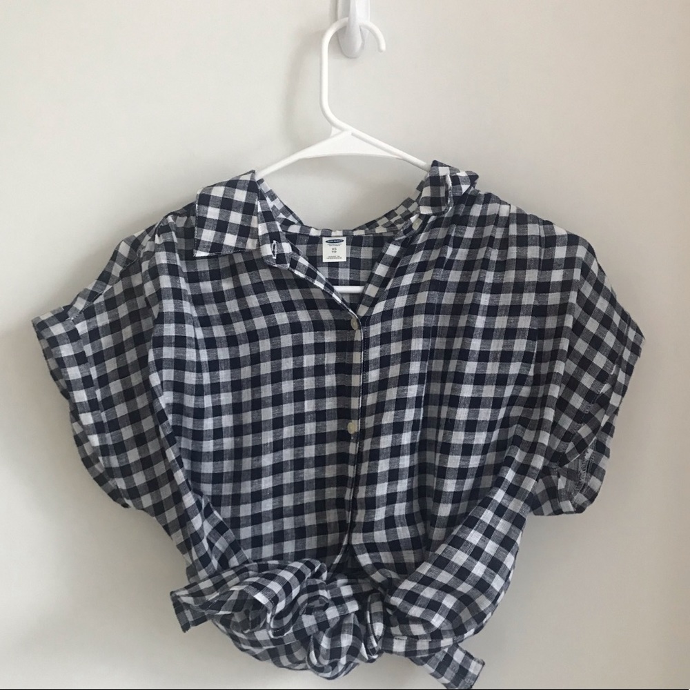 black and white button down checkered top